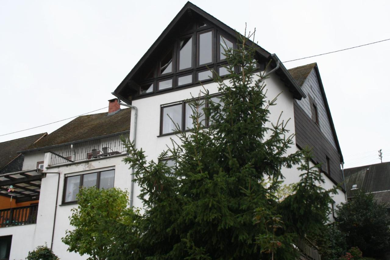 Romantische Ferienwohnung Rheingold 50 Qm Fuer 2 Bis 4 P Bacharach Bagian luar foto